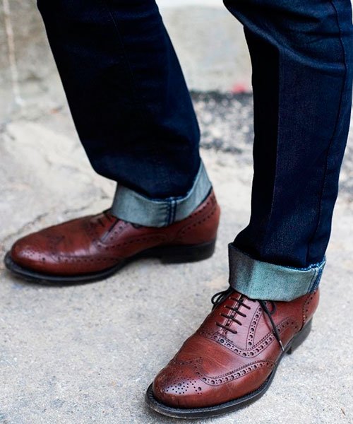 Men's shoes with jeans